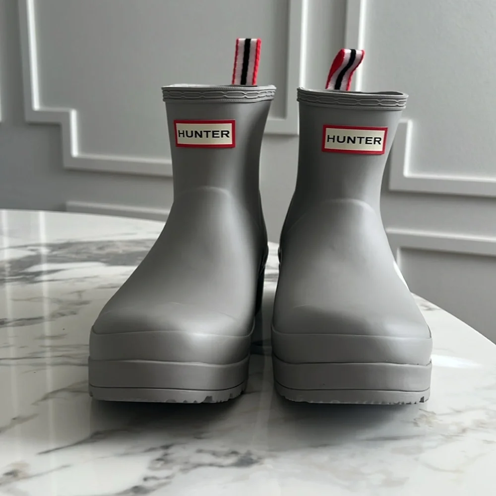 NWT - Hunter Women's Original Play Short Boots - Zinc🤍